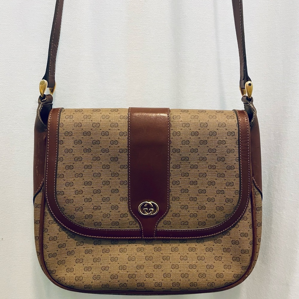 Gucci - Vintage and Authentic Gucci Bag